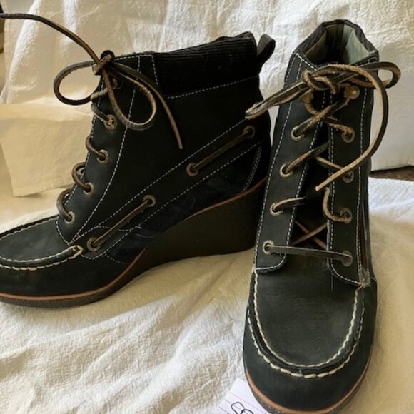 Sperry Heeled Shoes - Picture 1 of 11